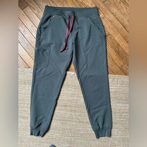 FIGS Womens Zamora Scrub Joggers.